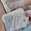 Calcetines Bordados de Oso Lindos para Mujer, Estilo Coreano, Moño Azul, Calcetines Finos de Media Pantorrilla para Primavera y Verano, Calcetines Holgados Sin Costuras
