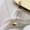Cadena para Clavícula de Diseño de Nicho Accesorio Versátil Moda Europea y Americana Simple Estilo Ins Corazón Brillante Acero de Titanio Collar para Mujer
