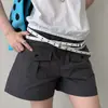 Cinturón estrecho Y2K de doble capa con remaches y hebilla metálica para mujer, adecuado para combinar con shorts de mezclilla, accesorio decorativo, moderno