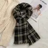 Versão coreana de cachecol de outono e inverno feminino xadrez dupla face 2023 novo vintage espesso quente cashmere presente de Natal alta qualidade