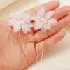 Hermoso Tocado de Novia Estilo Bosque, Accesorio para Vestido de Sesión de Fotos de Boda, Malla Ultra-Hada Hecha a Mano con Pétalos, Pasador de Perlas