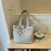 Bolsa Tote Casual de Algodão de Grande Capacidade para Mulheres, Nova Moda Tendência 2026, Bolsa de Ombro para o Dia a Dia em Lona Acolchoada
