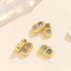 Pulsera Chapada en Cobre Oro Verdadero 18K Hebilla de Cerdo Ocho Caracteres Ajustable Doble Agujero Perla de Silicona Accesorios para Joyería DIY Venta al por Mayor