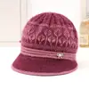 Chapéu de tricô feminino de inverno para mães de meia-idade e idosas, chapéu quente com forro de fleece, chapéu com aba espessa para clima frio
