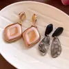 Pendientes de Plata con Resina de Madera en Forma de Rombo Moda Versátil para el Trabajo y la Vida Diaria Diseño de Moda Accesorios de Pendientes de Nicho para Mujeres