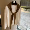 Bufanda Pequeña Triangular con Capucha Estilo Coreano para Mujer, Chal Cálido Cortavientos con Borlas Otoño/Invierno, Bufanda Versátil de Punto para Superponer, Calentador de Cuello