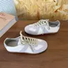 Tendência de Temperamento Estilo Estrangeiro Versátil Plano Sapatos Casuais Femininos 2026 Outono Novo Patchwork Sapatos Forrest Gump Sapatos de Treino Alemães Femininos