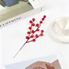 Acessórios de ramo de flor e fruta artificial de Natal, decorações de feriado, frutas vermelhas, azevinho, acessórios de fruta da sorte, fabricante de origem transfronteiriça