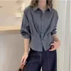 Camisa Elegante de Cuadros de Manga Larga, Versátil y Adelgazante, para Mujer, Otoño 2026, Nuevo Diseño de Alta Gama