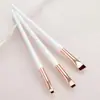 Pincel de delineador de ojos de punta plana con cola oblicua de 3 cerdas, pincel para cejas, pincel para el pliegue del ojo, ángulo oblicuo para párpado inferior para detalle, corrector