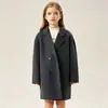 Casaco de lã dupla face para meninas, nova coleção outono/inverno 2026, estiloso casaco de lã de comprimento médio para crianças, look de outono moderno