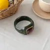Nova Coleção de Pulseiras de Resina Vintage Transfronteiriças para Mulheres, Pulseira Exagerada de Aba Larga com Pedras, Acessórios de Joias Europeus e Americanos