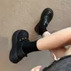 Sapatos femininos de couro pretos com sola grossa para aumentar a altura, novo estilo de verão, mocassins versáteis estilo britânico com velcro, sapatos JK single
