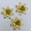 Accesorios DIY flor ensamblada a mano pieza de cobre flor cubierta flor ropa a juego latón cobre embrión colgante