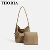 Bolso de hombro con colgante floral tejido simple estilo coreano y japonés, nuevo 2026, bolso de mano versátil casual para el trabajo, vintage, con estampado de letras