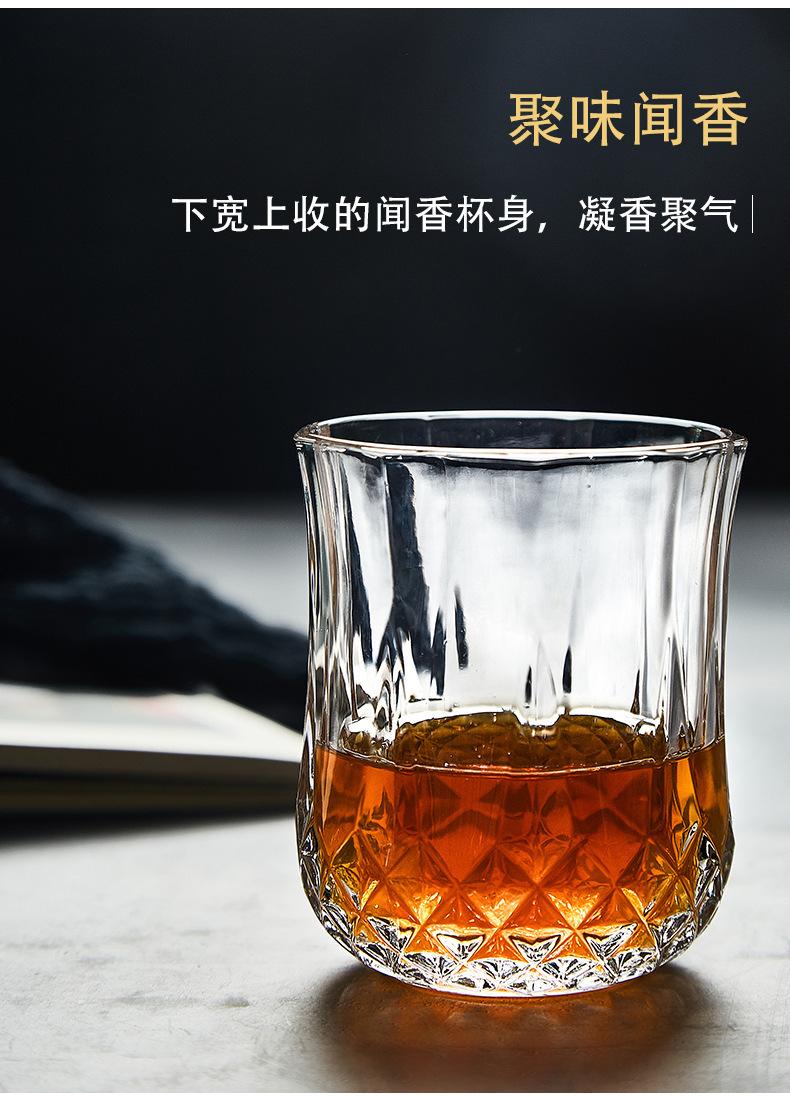 玻璃杯