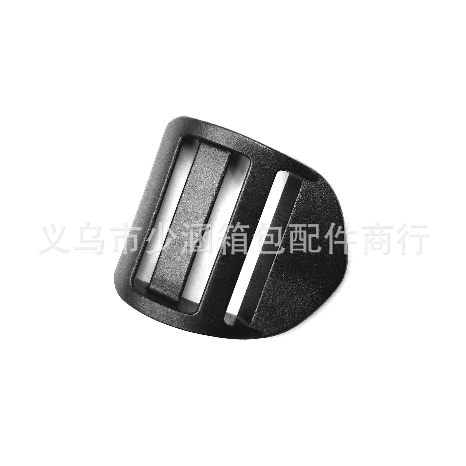 塑料弧形目字扣