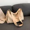 Bolso Bandolera para Mujer, Gran Capacidad, Correa Ancha para el Hombro, Bolso de Viaje, Bolso de Hombro Retro de Cuero Suave Europeo y Americano, Bolso de Mujer, Bolsos Transfronterizos