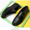 [100% piel de vaca completa] Zapatos de cuero nuevos de verano para hombre, transpirables, casuales, versátiles, para jóvenes, zapatos de conducción, suela blanda, zapatos mocasín