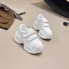 Zapatillas estilo dad europeas para mujer, otoño 2026, zapatillas de suela gruesa que aumentan la altura para personas petite