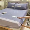 Sábana Bajera Ajustada de Algodón Cepillado Engrosado, Universal para Todas las Estaciones, Estampada, Completamente Cerrada, Resistente a la Suciedad, Cubre Cama Antideslizante de Algodón, Funda Protectora, Juego de Tres Piezas