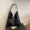 Bolso Fresco de Estilo Transfronterizo 2026 Nuevo Moderno Gran Capacidad para Hombro o Axila Bolso Tote Casual para el Trabajo