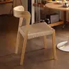 Cadeira de Jantar Vintage de Madeira Maciça e Rattan Estilo Francês, Design Exclusivo, Encosto Empilhável Tecido em Corda, Banqueta para Toucador de Quarto