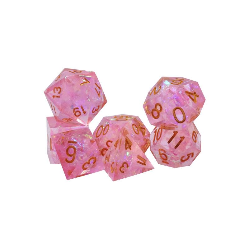 透明尖角加金箔骰子