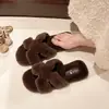 Chinelos de pelúcia leves estilo europeu para mulheres, nova coleção outono/inverno 2026, design simples slip-on de sola plana, adequados para uso externo, chinelos de algodão
