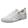 Zapatillas de Entrenamiento para Mujer Gongyang 2026 Nuevo Otoño Ligeras de Suela Blanda Zapatos Deportivos Casuales de Suela Plana Zapatos Blancos Forrest Gump