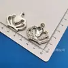 Corona de Perlas y Pedrería Estilo Chanel Corazón Flor de Cinco Pétalos Accesorios de Plástico para Manualidades Pasador Funda de Teléfono Hebilla de Zapato Pegatina
