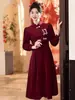Vestido de Torrada Vermelho Novo Estilo Chinês para Noiva, Vestido de Casamento Retorno para Casa Noivado, Vestido Midi de Manga Longa Petite