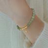 Pulsera de conejo de jade de estilo chino para mujer, hecha a mano, con cuentas, etiqueta de carácter fu, hebilla de anillo de seguridad, pulsera de jade de imitación