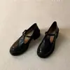 Sapatos Mary Jane retrô de couro macio com padrão de camélia e salto grosso, mocassins pretos femininos de sola grossa com bico redondo, adequados para o trabalho