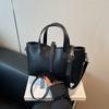 Bolsa Pequena de Mão Simples Casual da Moda para Mulheres 2025 Nova Bolsa Elegante para o Verão Bolsa Transversal de Ombro Único