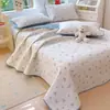 Colcha Acolchada Estampada de Algodón Puro Pieza Única Sábanas Acolchadas de Algodón Puro Cubierta Antideslizante para Tatami Kang Juego de Tres Piezas Universal para Todas las Estaciones