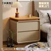 Mesita de noche de madera maciza para uso doméstico, nuevo modelo 2026, diseño de lujo ligero, mueble de almacenamiento de alta gama, pequeña unidad de almacenamiento estilo vintage