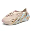 Zapatos Kanye de Cocodrilo de Coco para Hombre Ropa de Verano Exterior Ins Tendencia Antideslizantes Playa Suela Gruesa Antideslizantes Sandalias de Pareja