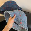 Sombrero de pescador de mezclilla de amor para mujer estilo japonés retro celebridad de internet que combina con todo circunferencia de cabeza grande sombrero de cubo que hace que la cara se vea pequeña