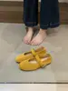 Sapatos rasos, bico redondo, de tira única, com textura, baixos, novos sapatos Mary Jane versáteis femininos primavera-verão 2026