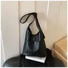 Bolsa feminina grande de capacidade, tecida, estilo vintage, nova tendência primavera 2026, bolsa de ombro e transversal tipo balde, estilosa
