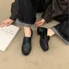 2026 sapatilhas plissadas femininas salto grosso casuais estilo old money sapatos baixos de couro pequenos britânicos bico redondo pretos café