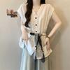 Camisa Plus Size Estilo Coreano Simples Decote V Design com Botões Lenço de Seda para Mulheres Verão Nova Solta Emagrecimento Versátil Top