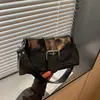 Bolsa de axila feminina nova para o outono de 2026, moda retrô, de alta qualidade, versátil, bolsa de ombro transversal para o dia a dia