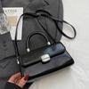 Nova Moda Quente Estilo Simples Versátil Portátil Pequena Bolsa Quadrada Mulheres Trabalhadoras Nicho High-end Casual Bolsa Transversal