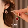 Pendientes Colgantes Cuadrados de Diamante Super Flash Aguja de Plata Lujo Accesible Pendientes Exquisitos de Gama Alta Diseño de Pendientes de Nicho Fábrica de Pendientes