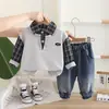 2026 Nueva Moda Otoñal para Niños Ropa Elegante de Primavera y Otoño para Niños Chaqueta de Mezclilla Degradada Conjunto de Tres Piezas de Manga Larga Moderno