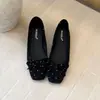 Zapatos de mujer negros con lunares y lazo, punta cuadrada, colección de otoño 2026, corte bajo, suela blanda, planos que aumentan la altura, estilo retro francés