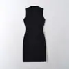 Ropa de Mujer al por Mayor Transfronteriza Vestido Corto de Punto Versátil con Cuello en V Delgado Sexy Cintura Delgada Ceñido a la Cadera Falda Corta