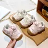 Sapatos de bebê fofos com laço de bolinhas, sapatos casuais estilo coreano para meninas pequenas, nova coleção primavera/outono de tênis infantis